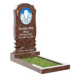 Памятник из дымовского гранита ДВ - 047